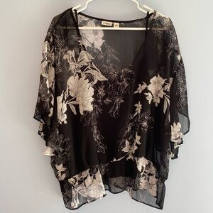 Cato Women’s Sheer Blouse Set